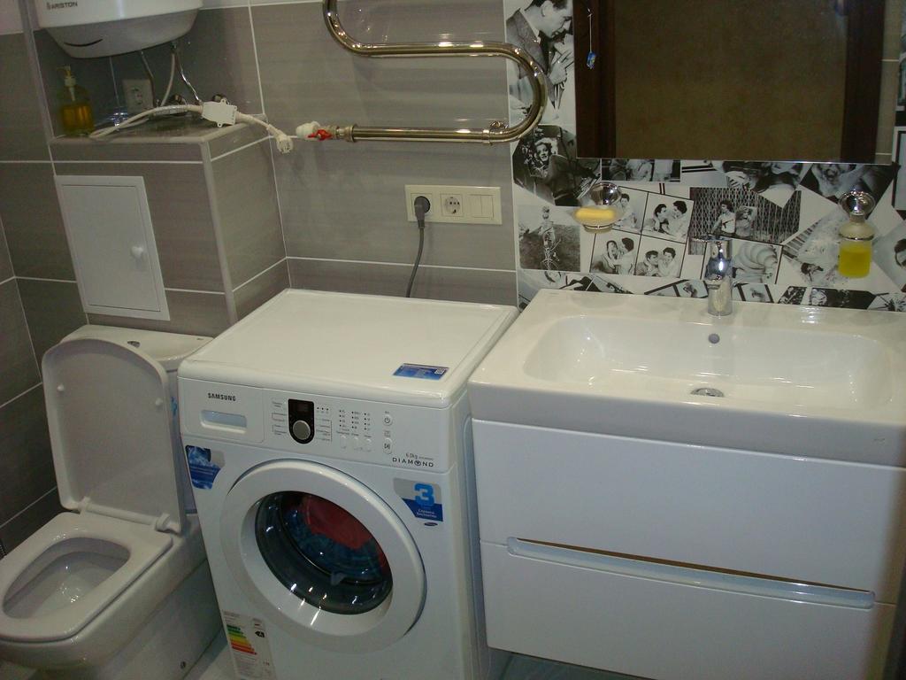 Apartment On Privokzalnaya 2/1 Виниця Екстериор снимка