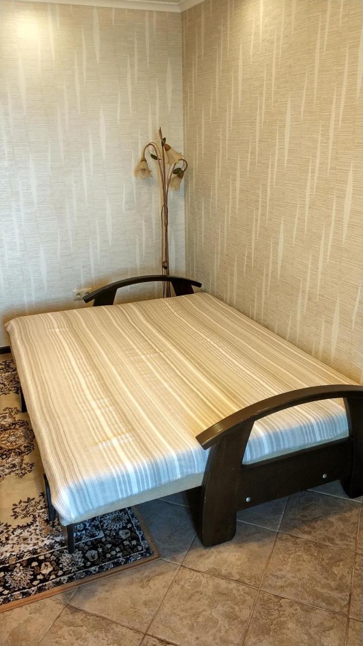 Apartment On Privokzalnaya 2/1 Виниця Екстериор снимка
